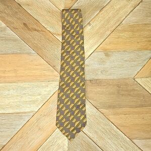 Giorgio Armani Tie.